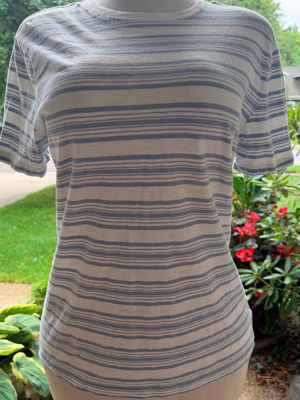 Blue White Striped 100% Cotton Tee Coastal Nautical Grandpacore Shirt Size M
